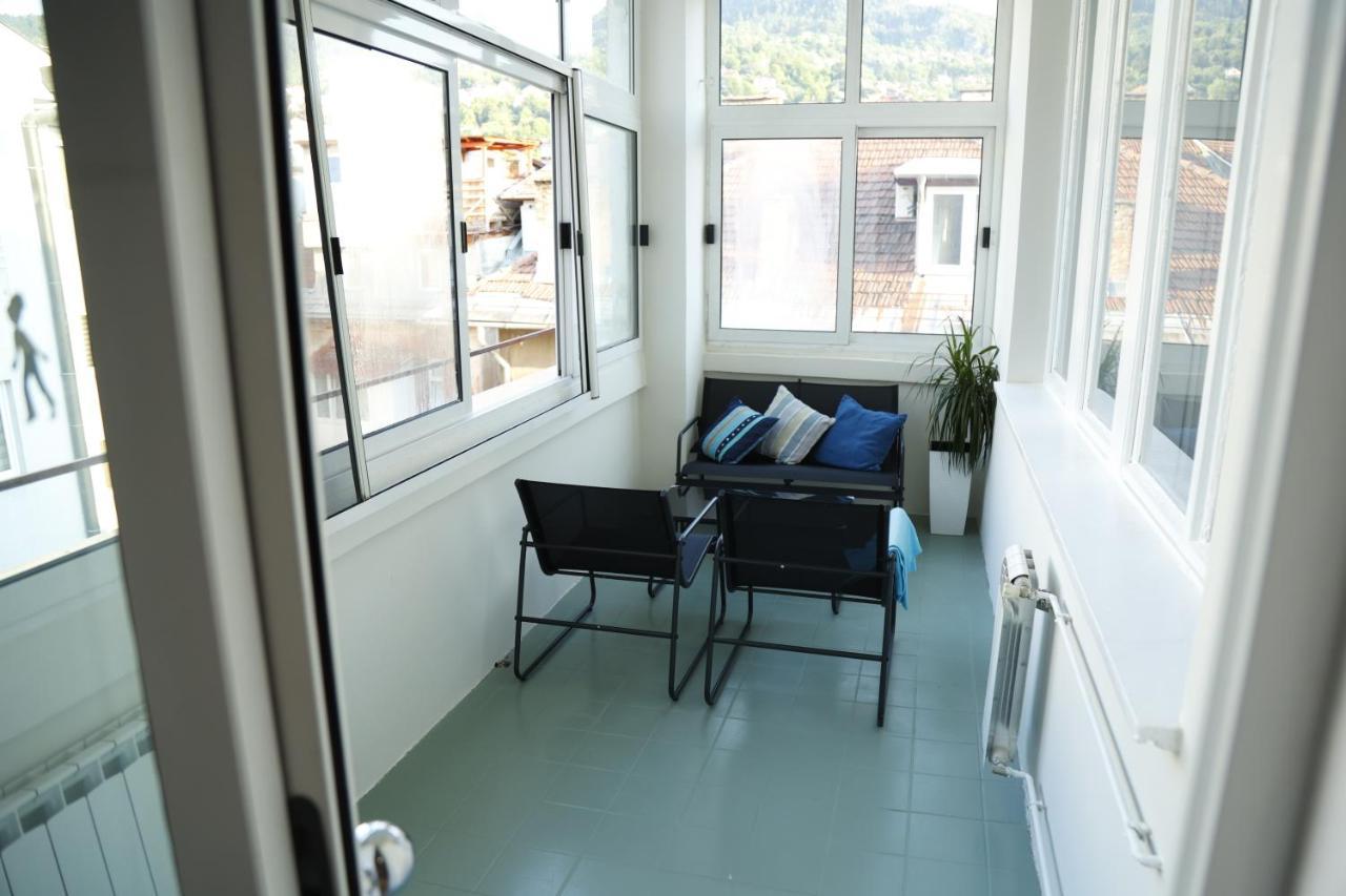 Blue And Rose Cozy - Quiet In The Best Location - Self Check-In - 5Th Floor With Elevator サラエヴォ エクステリア 写真