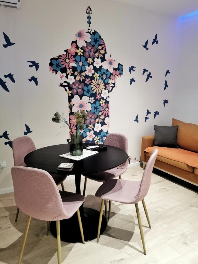 Blue And Rose Cozy - Quiet In The Best Location - Self Check-In - 5Th Floor With Elevator サラエヴォ エクステリア 写真